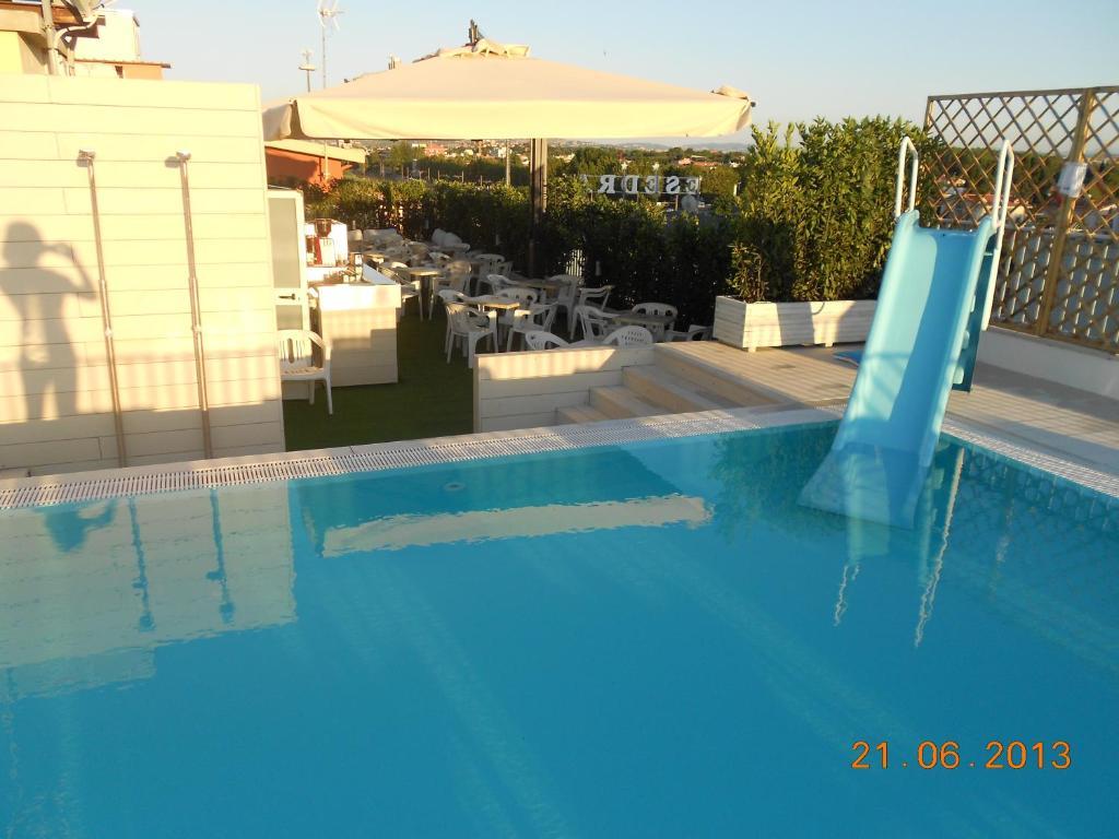 Ciccio Hotel Misano Adriatico Exteriör bild