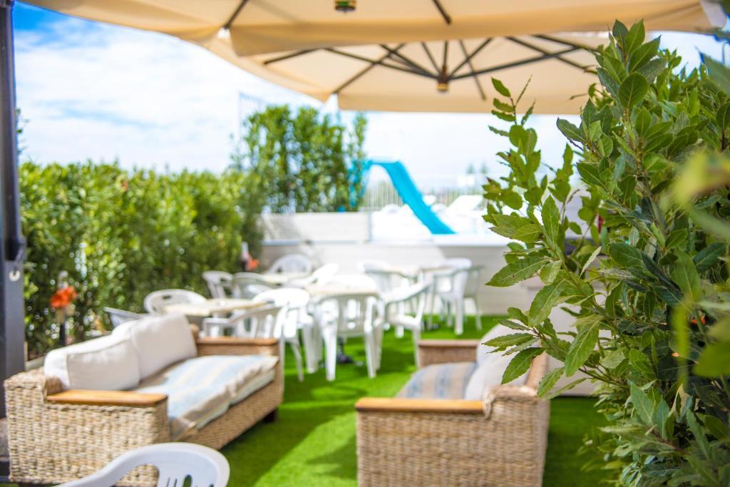 Ciccio Hotel Misano Adriatico Exteriör bild