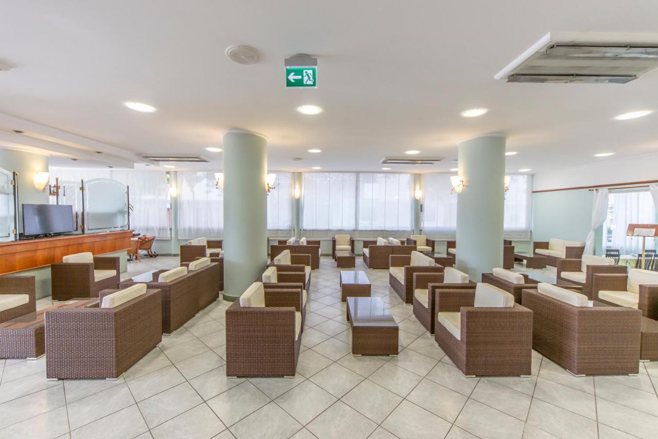 Ciccio Hotel Misano Adriatico Exteriör bild