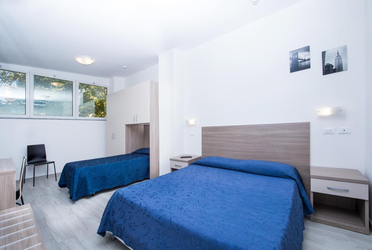 Ciccio Hotel Misano Adriatico Exteriör bild