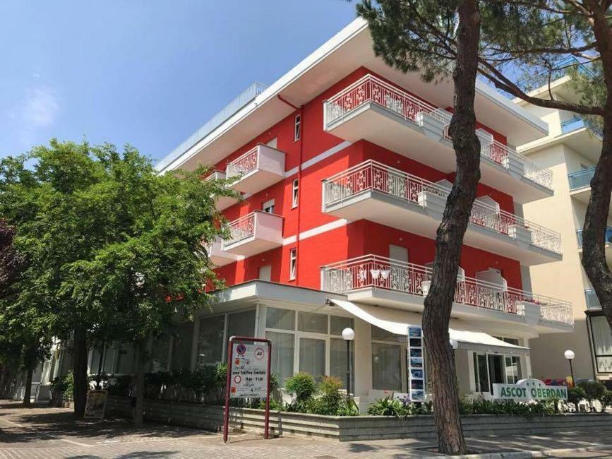 Ciccio Hotel Misano Adriatico Exteriör bild